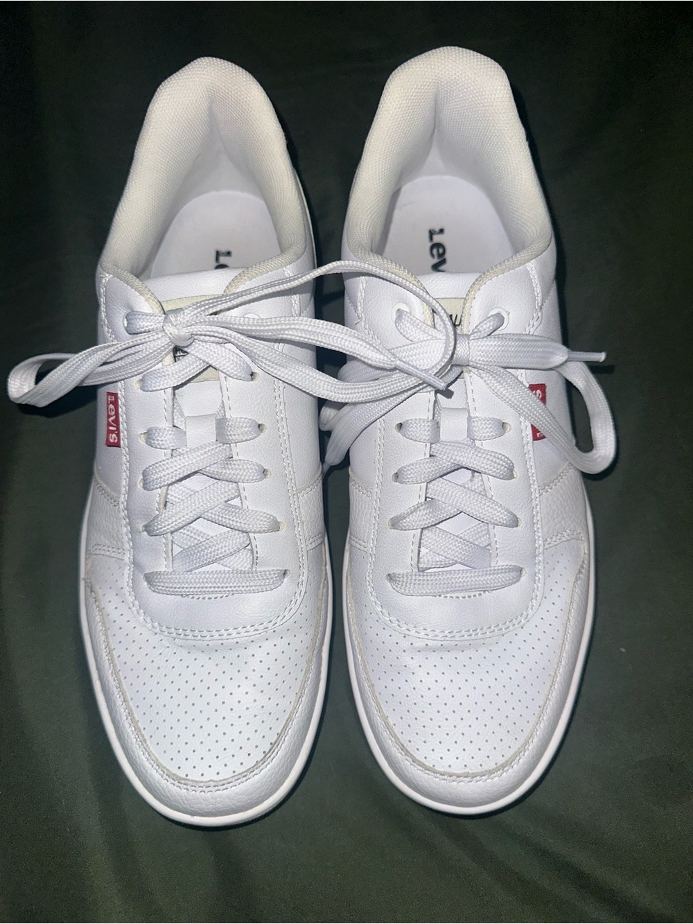 Levi's Men's White Low-Top Perforated Lace-Up Sneakers